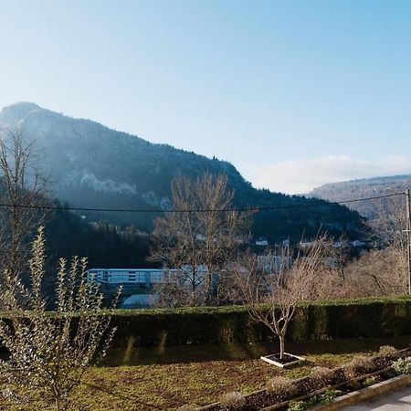 Ferienwohnung Kasa Jura - Au Coeur Des Monts Saint-Claude Exterior foto