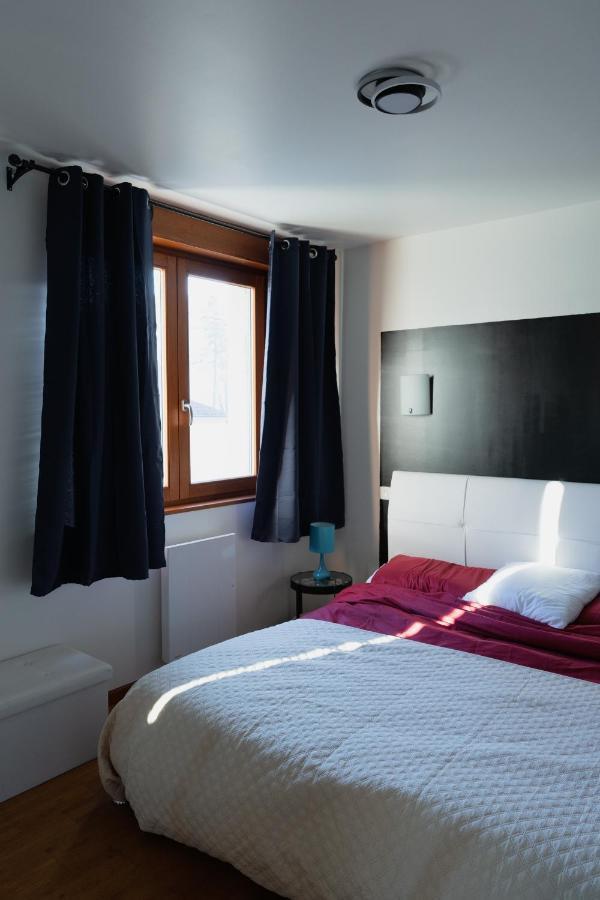 Ferienwohnung Kasa Jura - Au Coeur Des Monts Saint-Claude Exterior foto